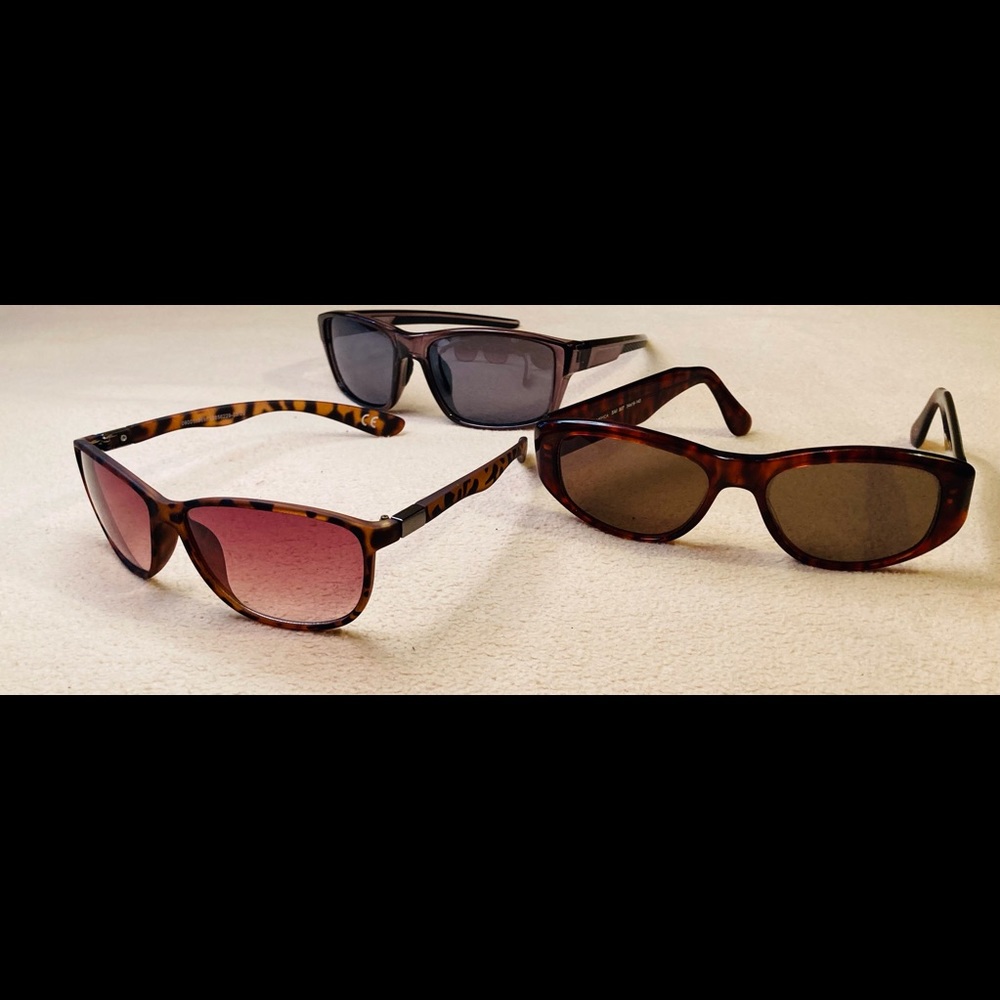 Three pairs of sunglasses ladies vintage pr-loved condition, minor scratches..
